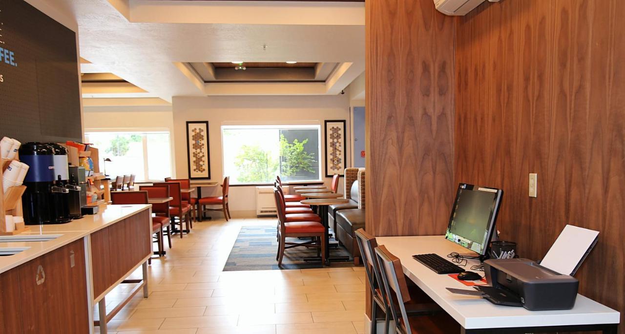 Holiday Inn Express Hotel & Suites Ashland By Ihg Εξωτερικό φωτογραφία